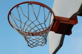 Jiuyou-校园篮球普及为何与体制脱节严重，国家对于校园篮球的政策